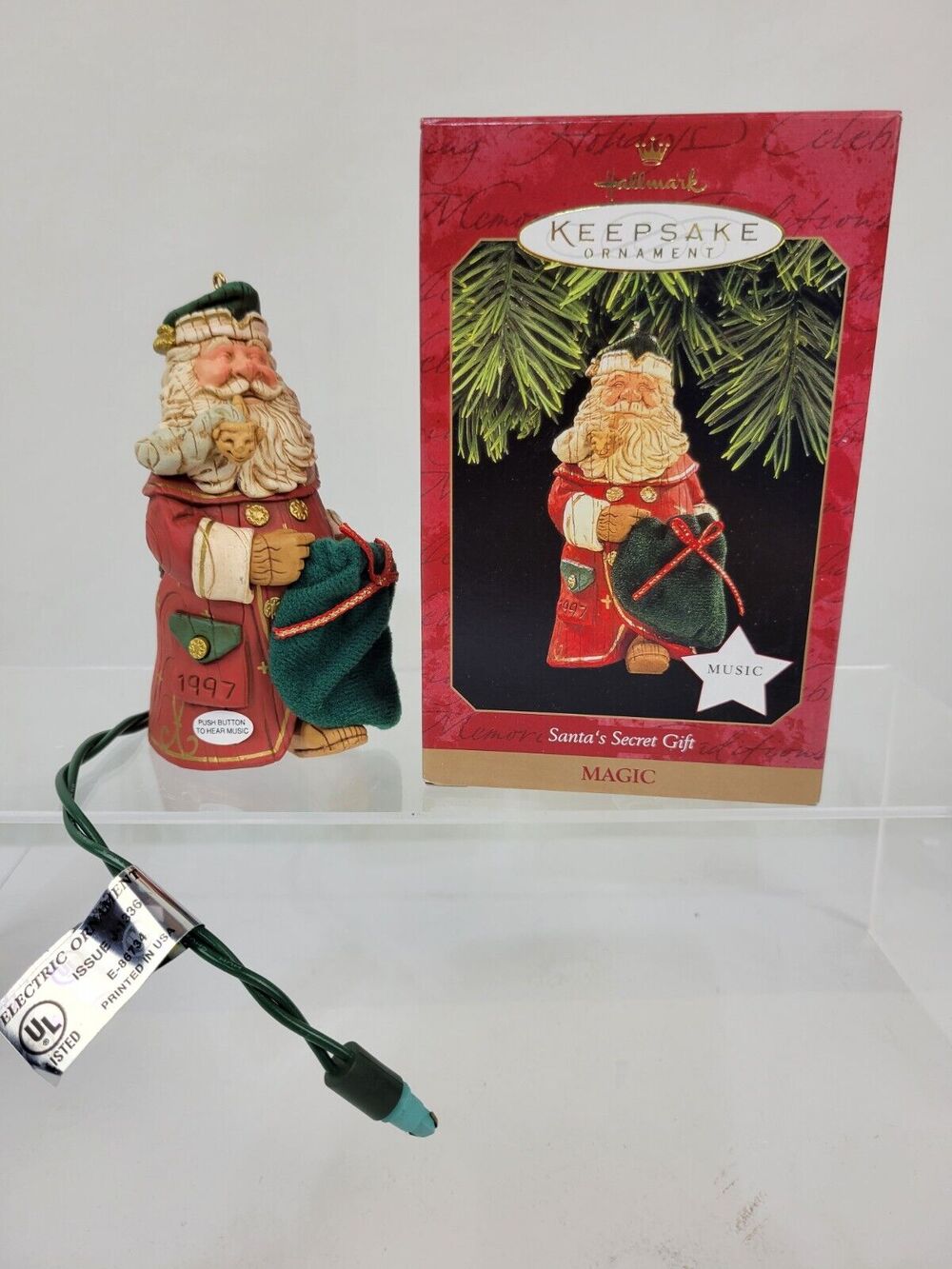 Vintage Hallmark Keepsake Magic Ornament Santa's Secret Gift Magic Music NIB